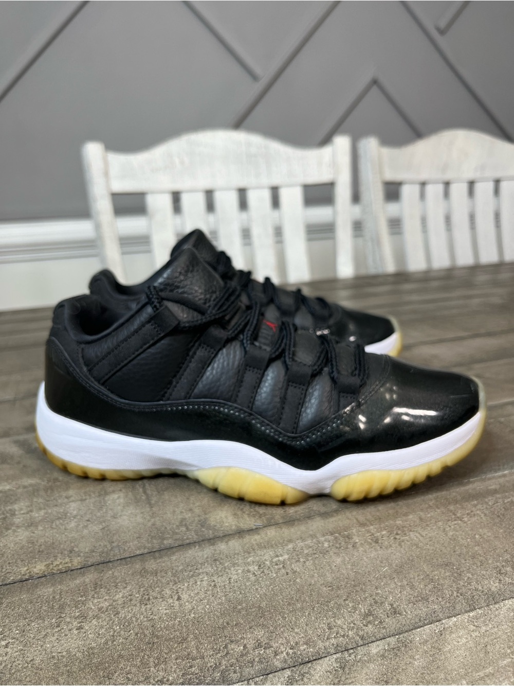 Nike Air Jordan 11 Retro Low 72-10 Men's Sneakers Size
8.5